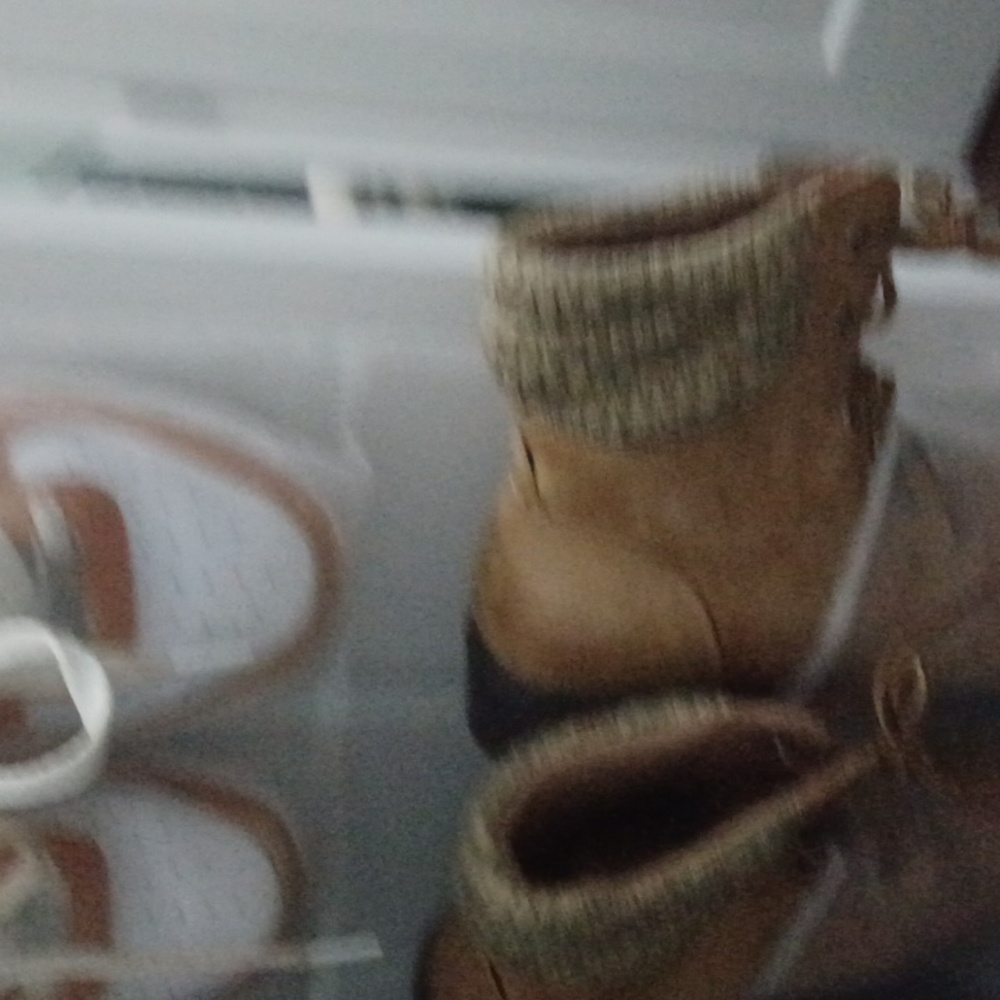 Boots - Picture 4 of 4